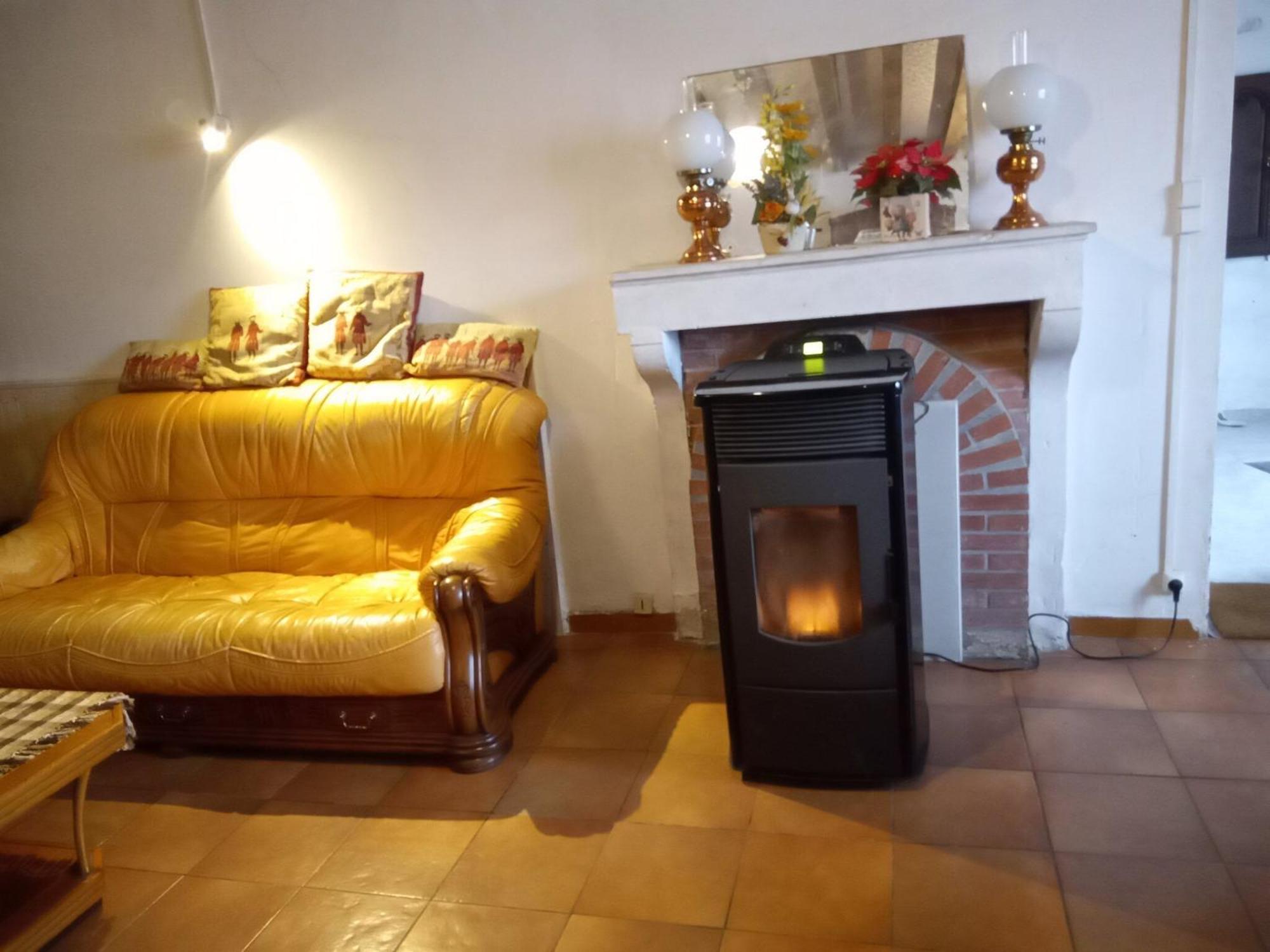Traditional Holiday Home In Brinon Sur Beuvron Екстериор снимка